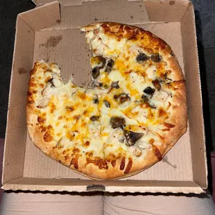 Chicken Alfredo Pizza