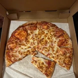 Moldy cheese pizza. Made at Pizza House Stockton Blvd.