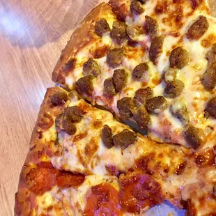 Sausage pizza was delicious!