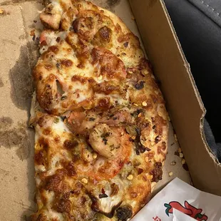 Pesto chicken pizza