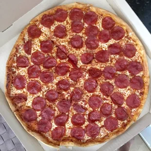 Thin crust large pepperoni