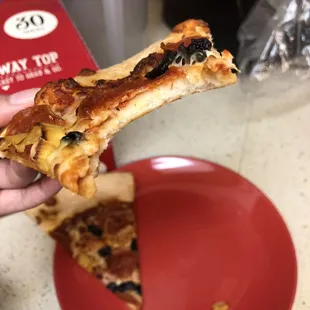 This what my pizza with "EXTRA" marinara sauce looked like DRY AS HELL