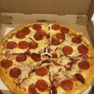 Large Pepperoni Pan Pizza, on point!