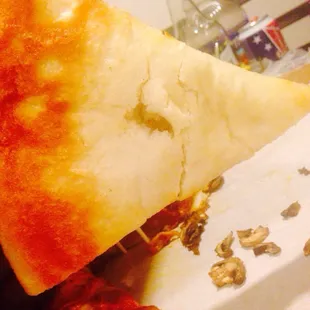 We clearly asked for a well cooked pizza.. This is what we got!