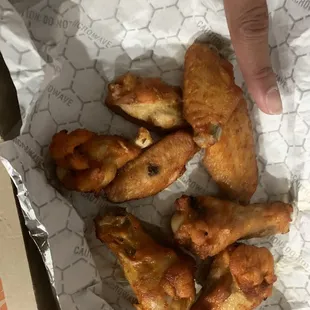 10 usd for this small chicken wings what a rip off