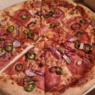 Waited an hour for this. And cost me almost $20 before tip. Dried up, shriveled toppings, wrong crust. Shut this place down.