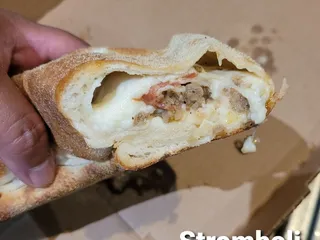 Vino's Pizza and Italian Cuisine