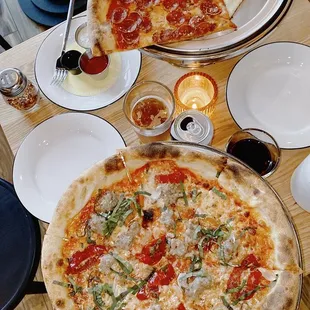 Pepper Garlic Sausage | Pepperoni | SZN Pear Prosciutto