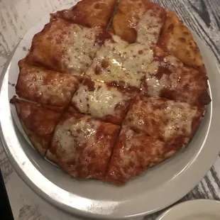 They forgot the cheese.