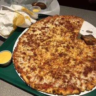 Look at the napkins.