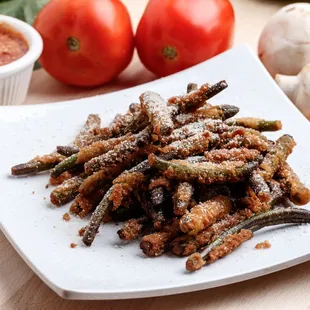 Fried Green Beans: Served with marinara sauce.