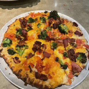 Potato with cheese and broccoli pizza