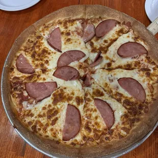 Cheese pizza w/Canadian bacon