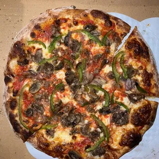 Build your own with mushrooms, green pepper, onion, and spicy sausage. In a word, OUTSTANDING. Get yinz over and get some!!