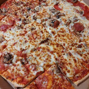 Pepperoni and mushrooms with extra sauce