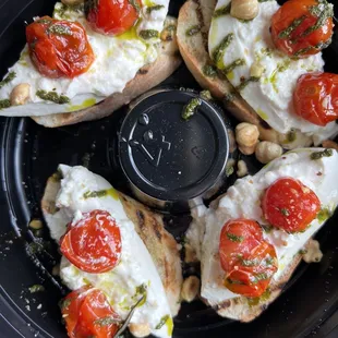 Burrata bruschetta