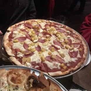 Hawaiian Pizza