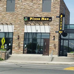 Behind those walls was a great hot lunch, side not it was a holiday weekend and may not be a typical experience not full