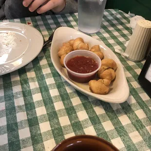 Garlic Knots.