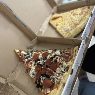 Jumbo Slice Supreme Jumbo Slice Cheese