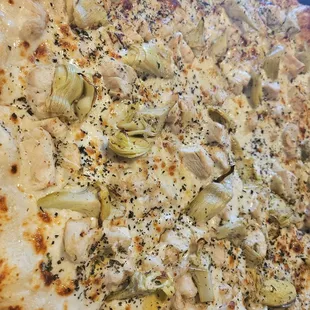 Creamy Chicken Alfredo Pizza