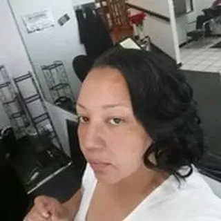 Nina H.