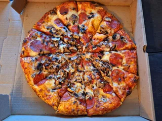 Checkers Pizza & Ribs