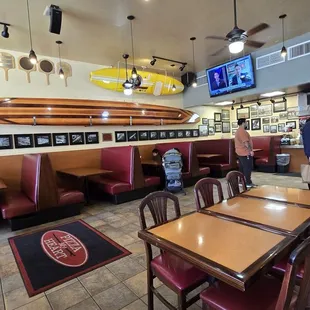 sushi and sashimi, interior