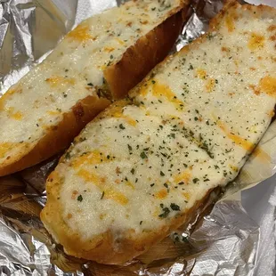 Garlic  cheese bread
