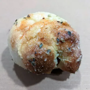 8/12/22 Garlic Knots