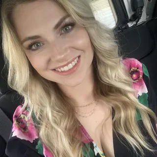 Lyndsey S.
