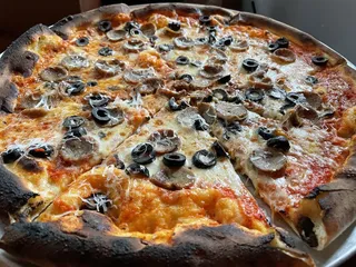 Mj Pizzeria