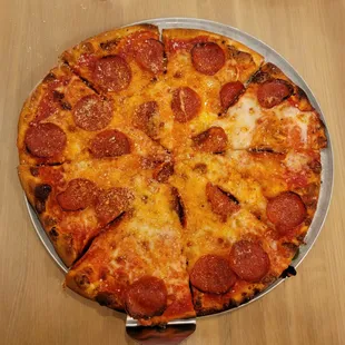 food, pizza