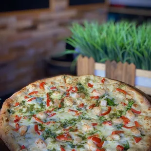Chicken avocado pizza