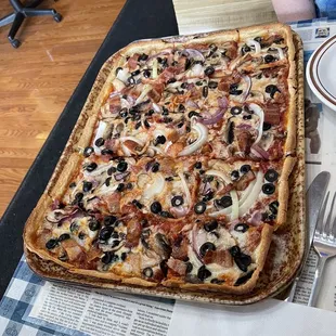 Large 4 Toppings Pizza