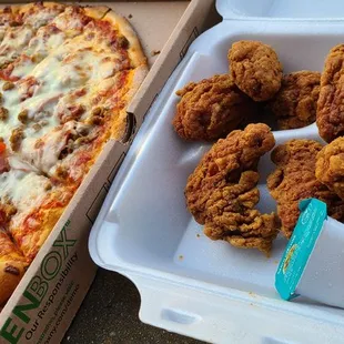 Save your money! Poor taste over cooked. Only positive is the chesse!  My kids didn't even want to eat it... it taste bad!