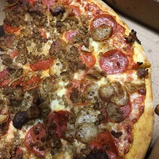 Meat lovers, crappy photo, great pizza
