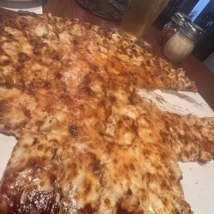 BBQ chicken pizza