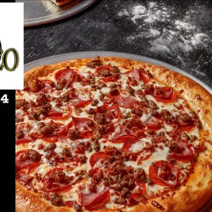 Palazzo Meat Lovers topped with Pep, Italian Sausage, Red onion, mushrooms bell peppers, black olives.