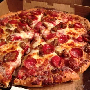 Uncured pepperoni, Italian sausage, and onion.