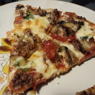Combination (Pepperoni, sausage, hamburger, jalapeno, mushroom).