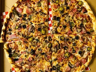 Wizard Wicks Pizza
