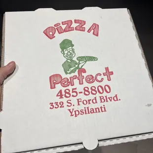 Cute box! Ordered a medium.