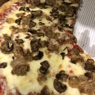 Sausage/ fresh mushrooms