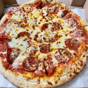 Medium Pepperoni Pizza