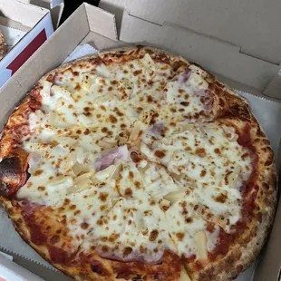 Hawaiian Pizza