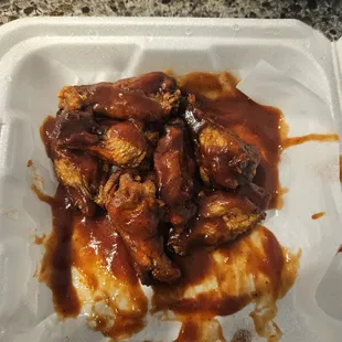 Says beat wings in town but i beg to differ!! Wings stop or pepperjacks is where you want to go for wings!!