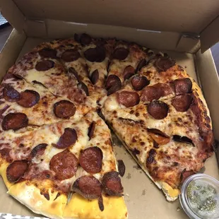 Large Pepperoni Pizza