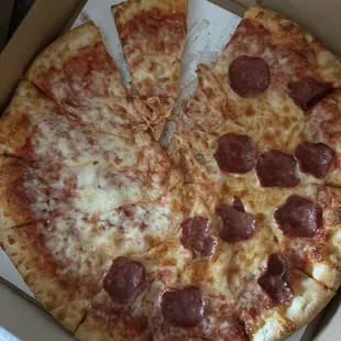 Was discusting. My familiars 2 slices an bite from the bread sticks. Horrible. There are so many better options