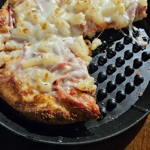 Ham and pineapple mini pizza The largest &quot;mini&quot; Ice ever seen!